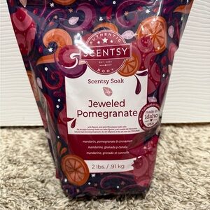 Scentsy Jeweled Pomegranate Soak with Red and Purple Design